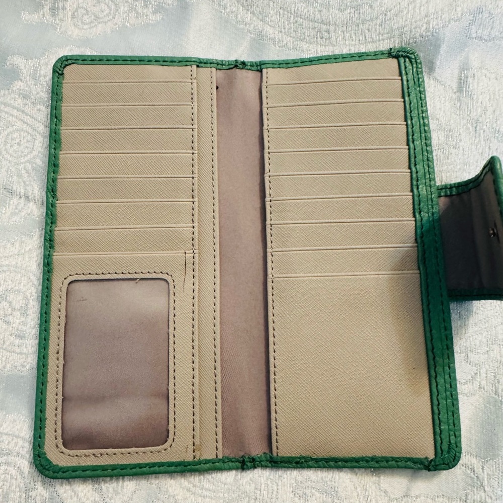 Fossil Green Leather Wallet - Picture 3 of 7